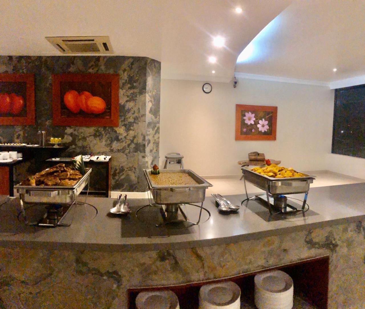 Gran Hotel De Lago - El Coca Puerto Francisco de Orellana 外观 照片